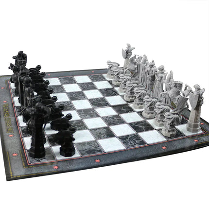 Harry Potter Wizard Chess Set - Hogwarts Final Challenge