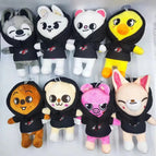 A set of 8 hats / vacuum compression